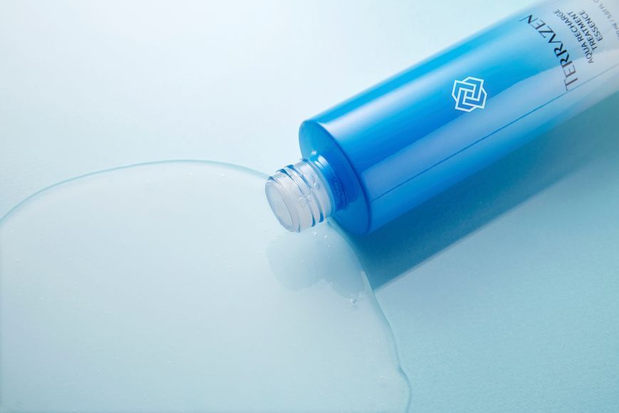 Есенція для обличчя з гіалуроновою кислотою - TERRAZEN Aqua Recharge Treatment Essence, 150 мл 263 фото