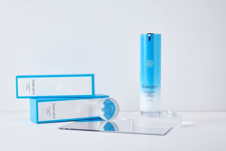 Зволожуючий крем-гель для обличчя з гіалуроновою кислотою - TERRAZEN Aqua Recharge Moist Gel Cream, 60г 265 фото